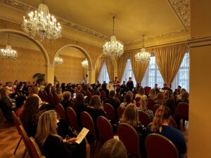 Slavnostní ceremoniál u příležitosti zahájení akademického roku, imatrikulace a promoce